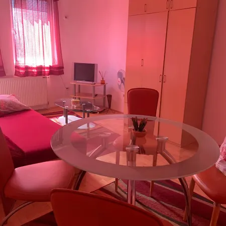 Apartament Urban Hideout Center *